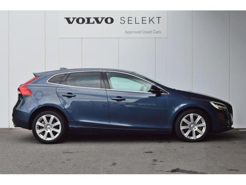V40