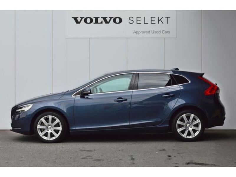 V40