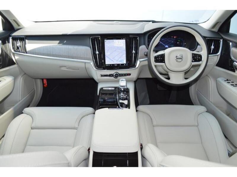 S90