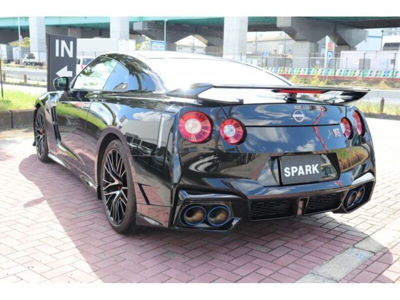 GT-R