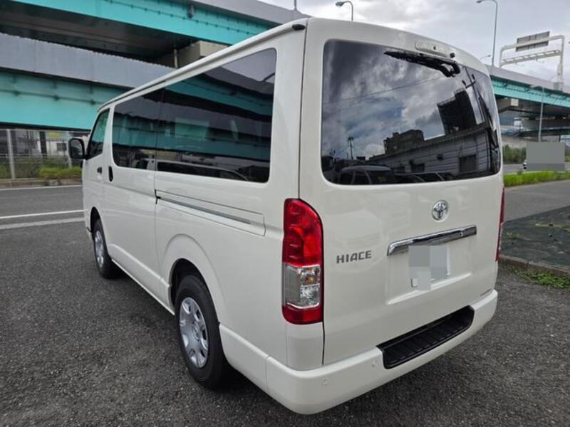 HIACE VAN