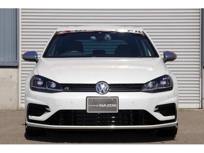 GOLF R