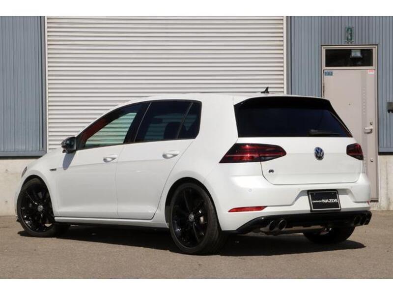 GOLF R