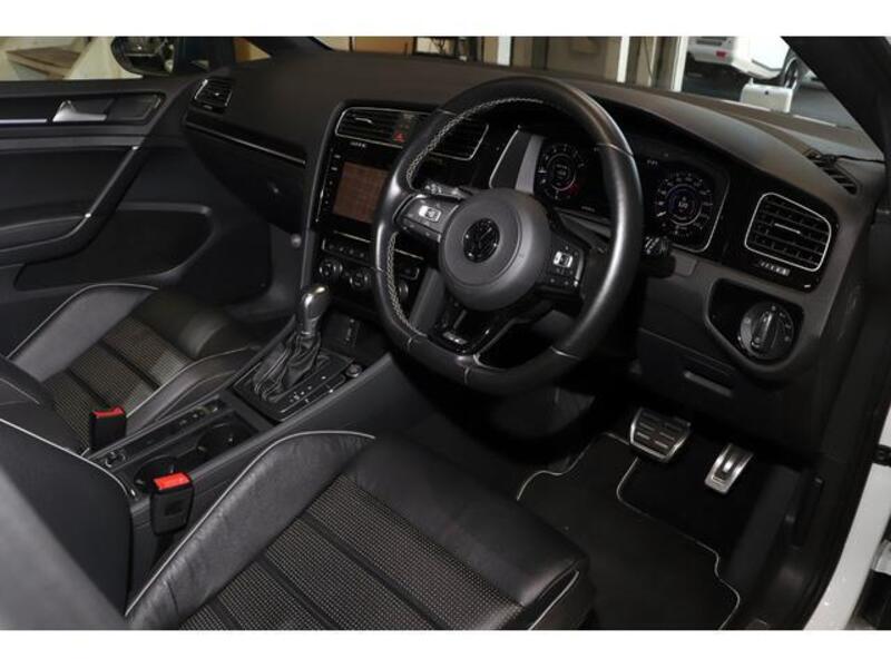 GOLF R