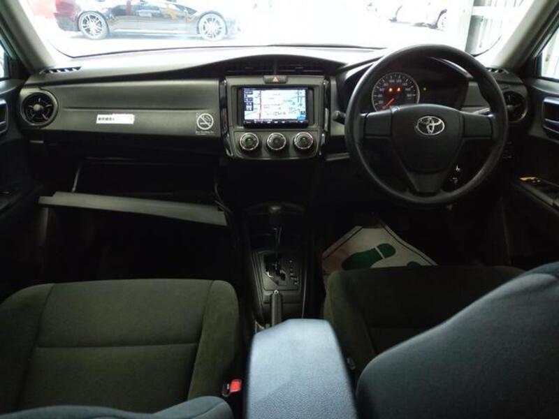 COROLLA AXIO