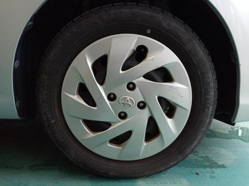 COROLLA AXIO