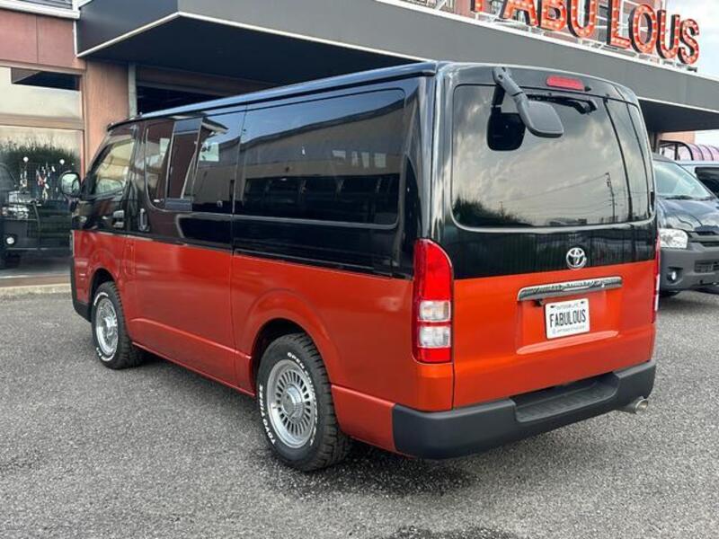 HIACE VAN