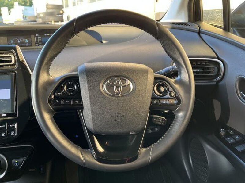PRIUS PHV