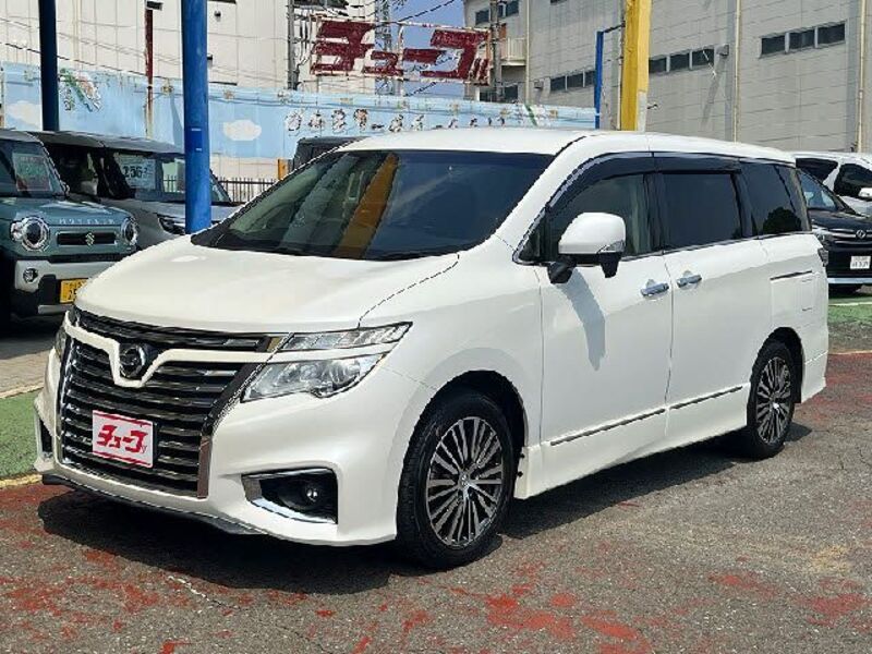 NISSAN ELGRAND