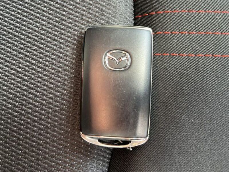 MAZDA2