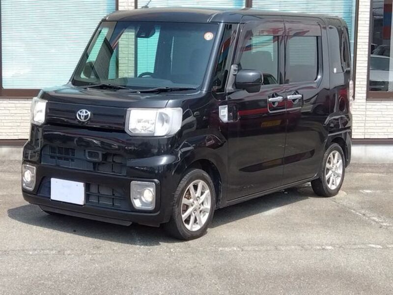 TOYOTA PIXIS MEGA