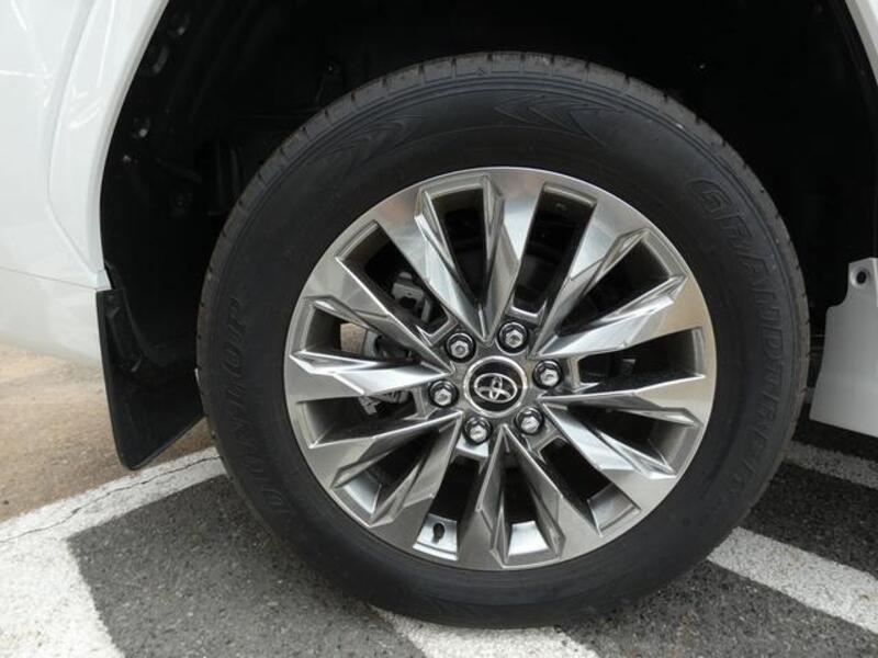 LAND CRUISER