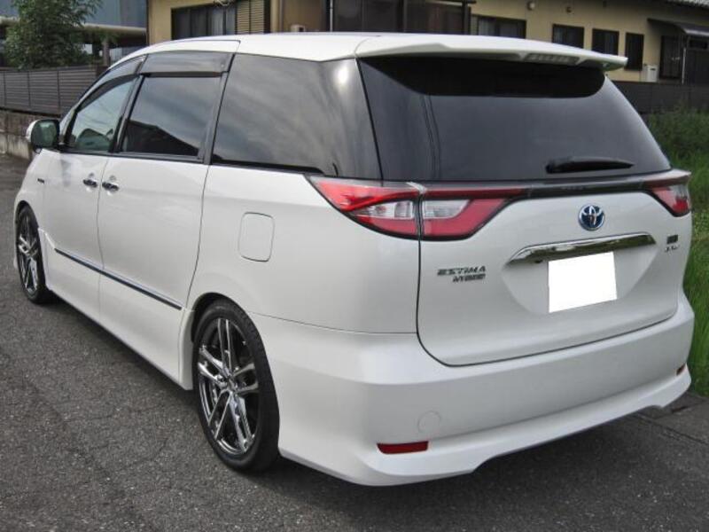ESTIMA HYBRID