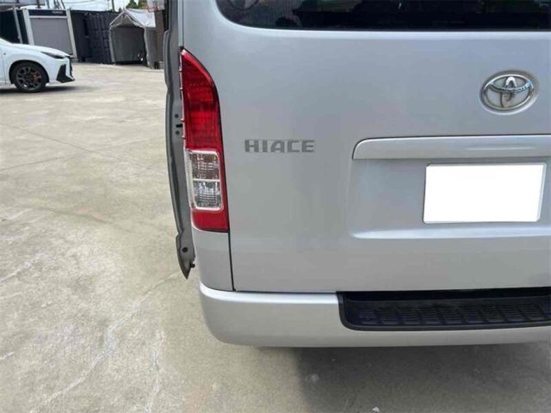 HIACE VAN
