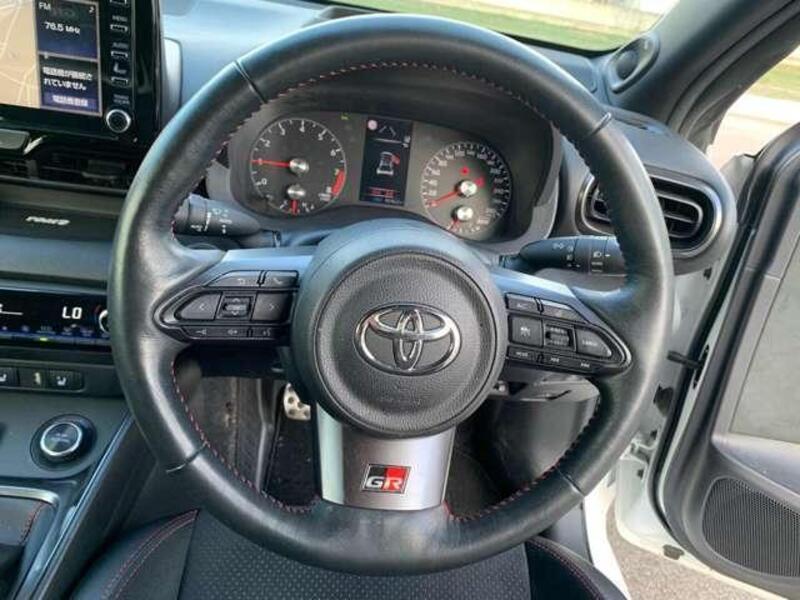 GR YARIS