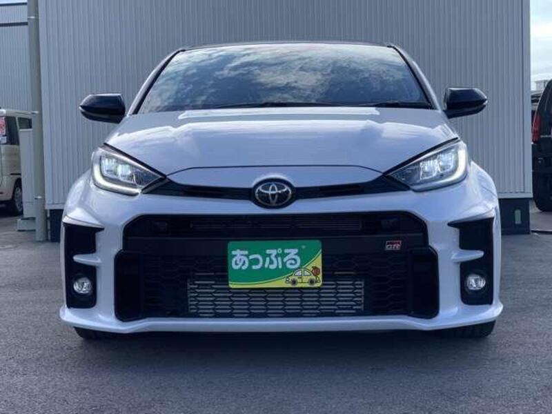 GR YARIS