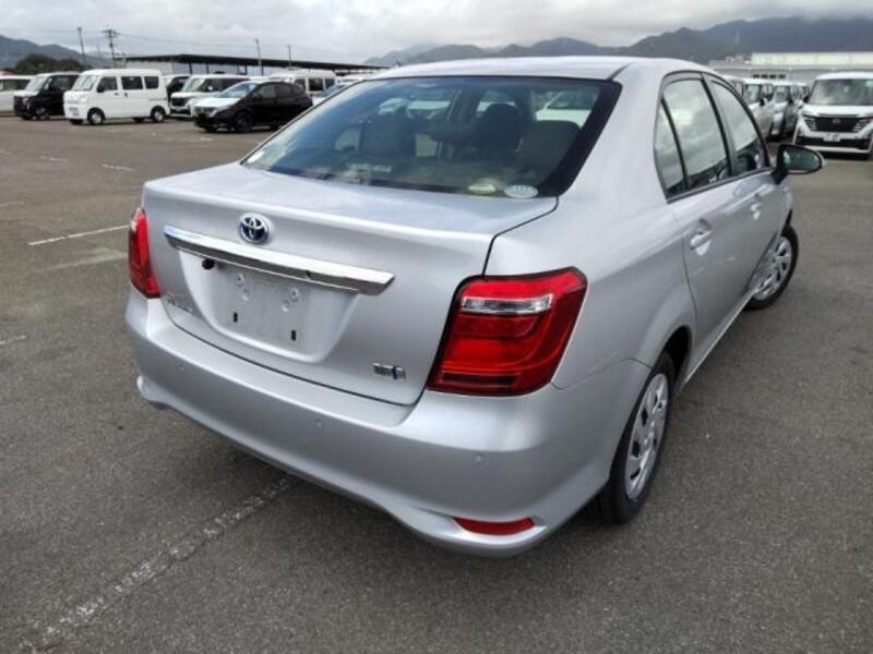 COROLLA AXIO