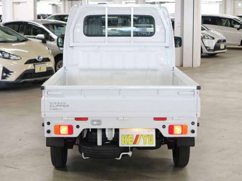 CLIPPER TRUCK