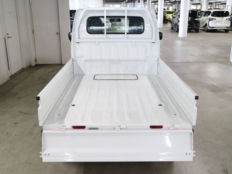CLIPPER TRUCK