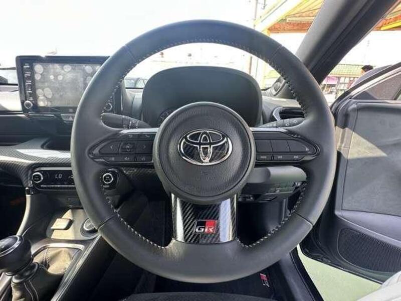 GR YARIS