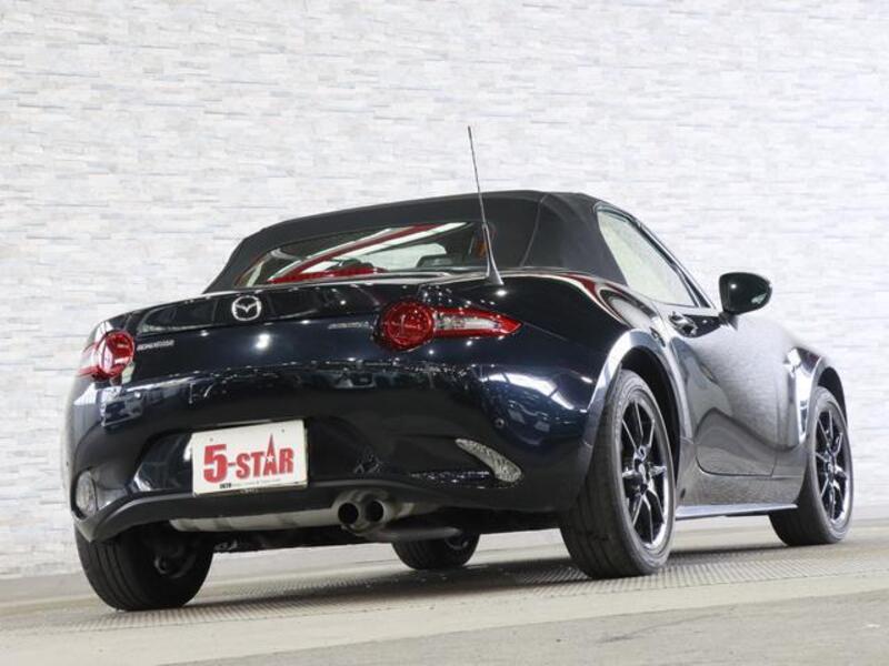 ROADSTER