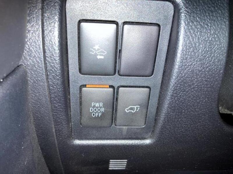 LAND CRUISER