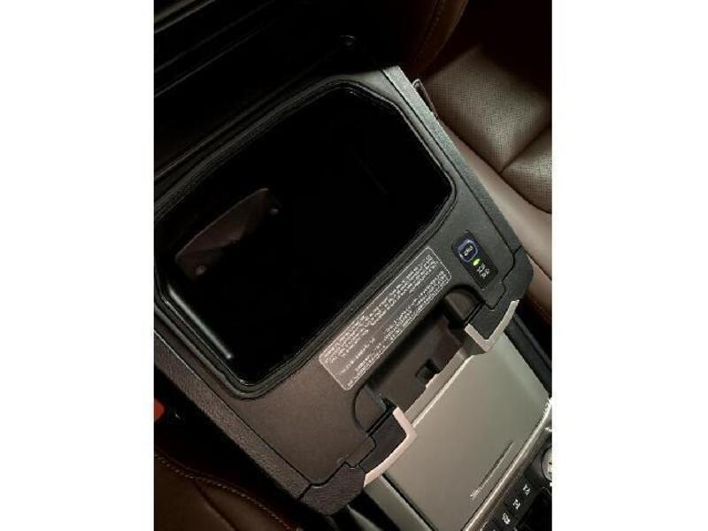 LAND CRUISER