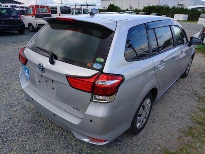 COROLLA FIELDER