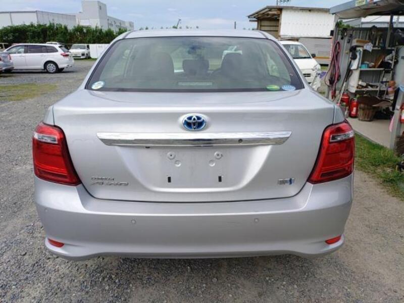 COROLLA AXIO