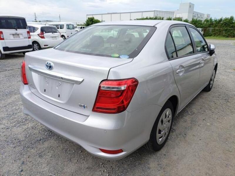 COROLLA AXIO