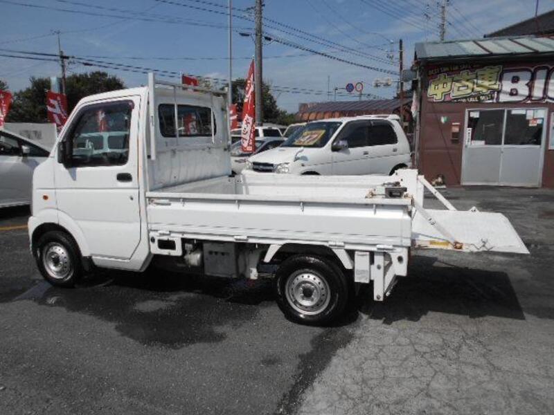 CARRY TRUCK