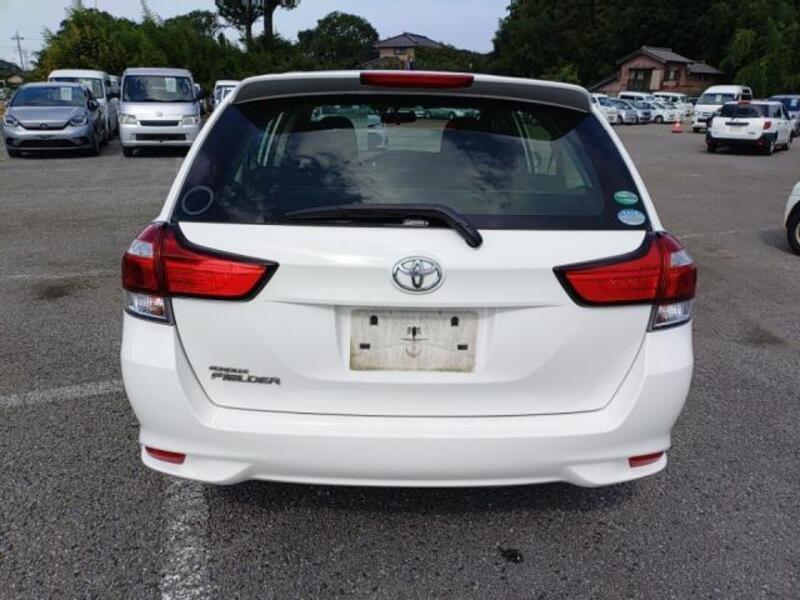 COROLLA FIELDER