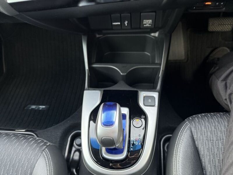 FIT HYBRID