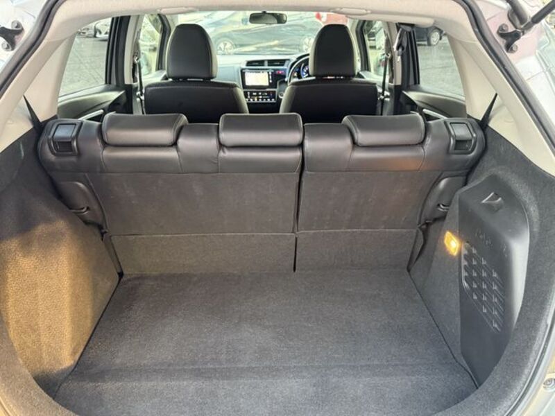FIT HYBRID