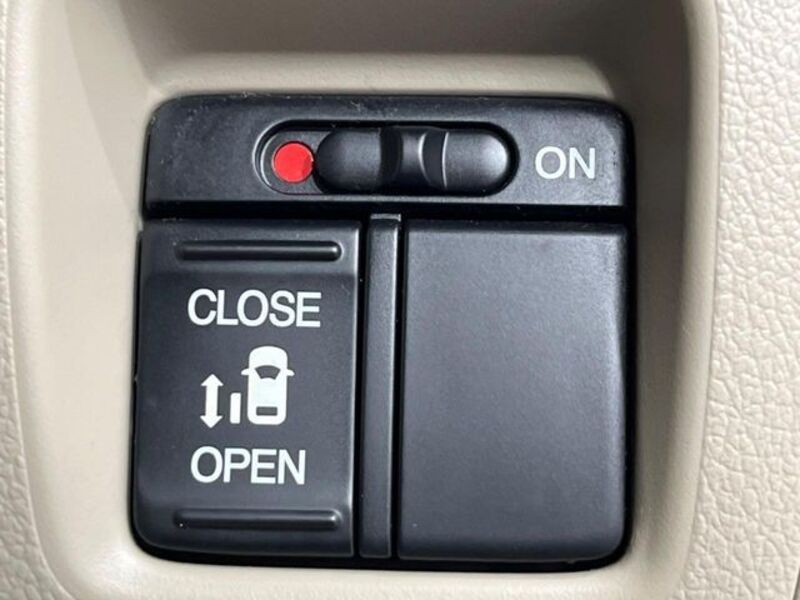 N BOX