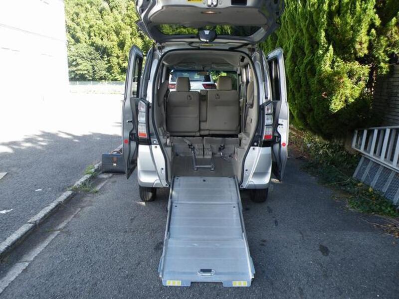 N BOX PLUS