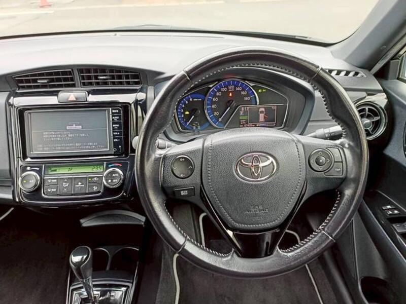 COROLLA FIELDER