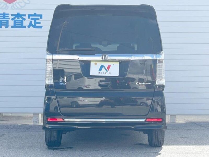N BOX CUSTOM