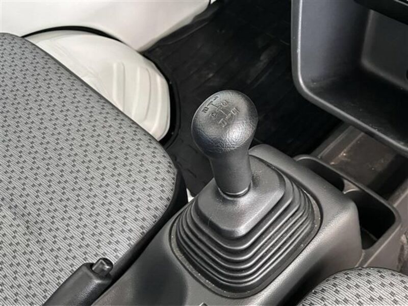 MINICAB TRUCK