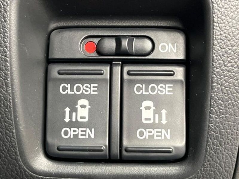 N BOX