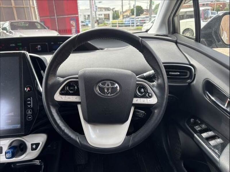 PRIUS PHV