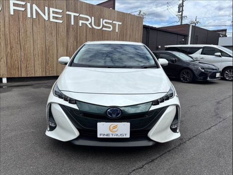 PRIUS PHV