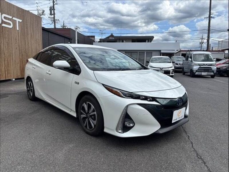 PRIUS PHV