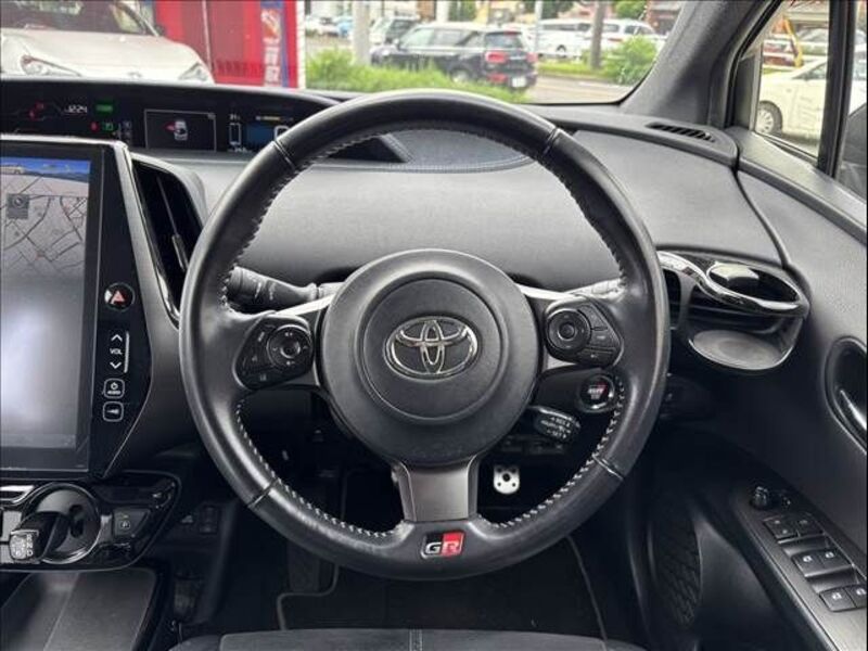 PRIUS PHV