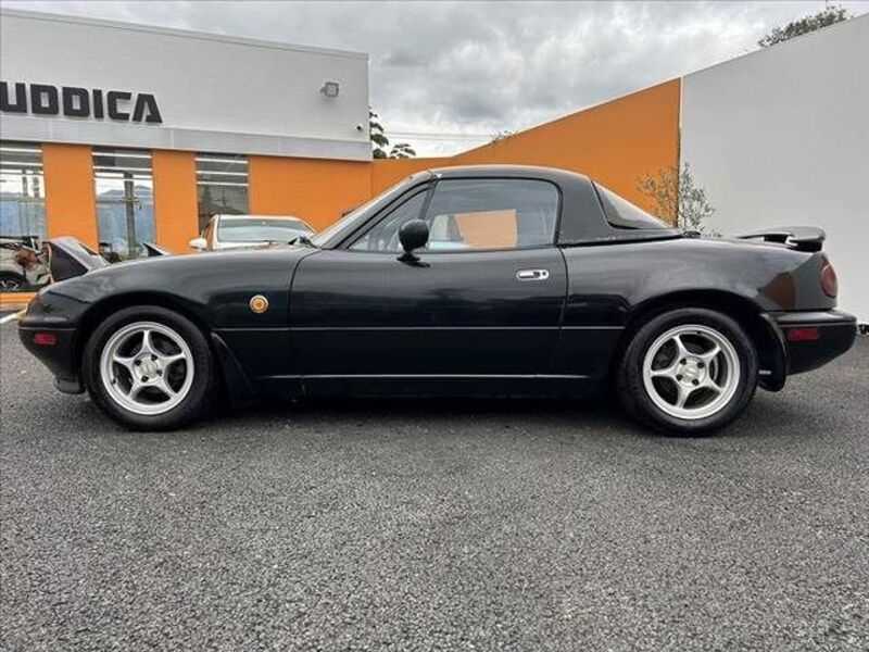 EUNOS ROADSTER