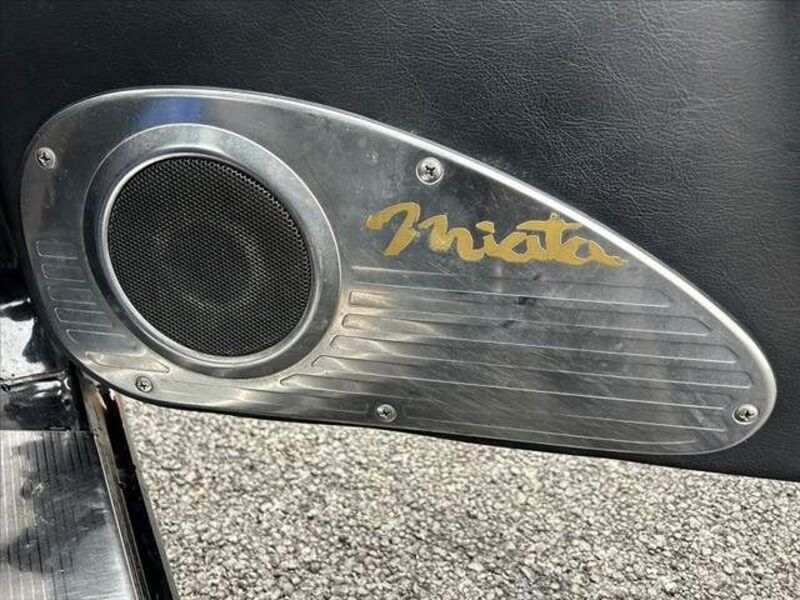 EUNOS ROADSTER