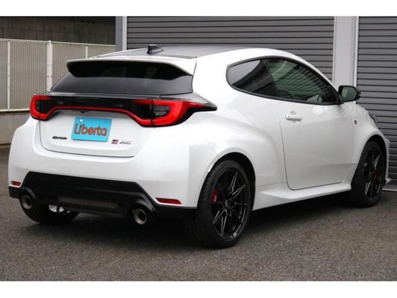 GR YARIS