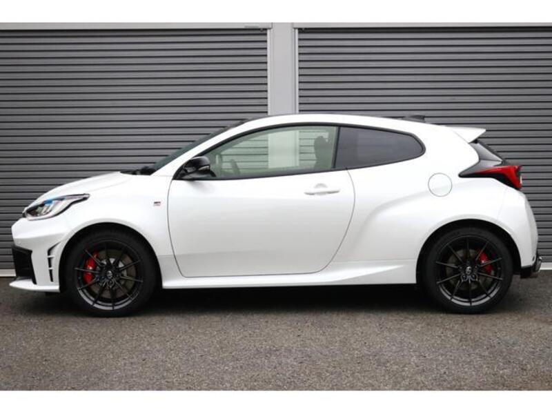 GR YARIS