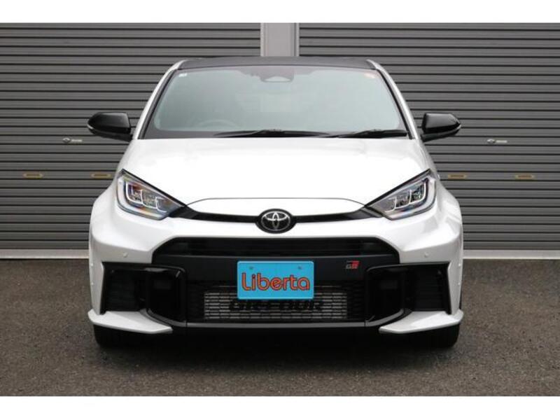 GR YARIS