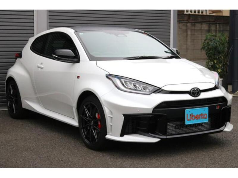 GR YARIS